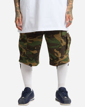 Load image into Gallery viewer, Unisex Fleece Cargo Shorts