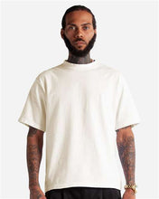 Load image into Gallery viewer, Unisex Max Heavyweight Cropped Tee

