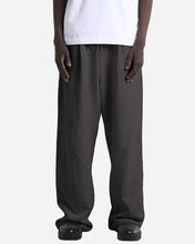 Load image into Gallery viewer, Unisex Garment-Dyed Pleated Pants
